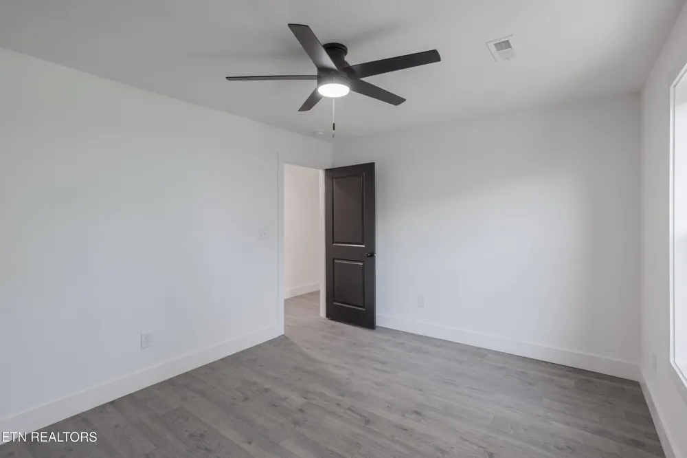 2317 E Glenwood Ave Knoxville, TN 37917