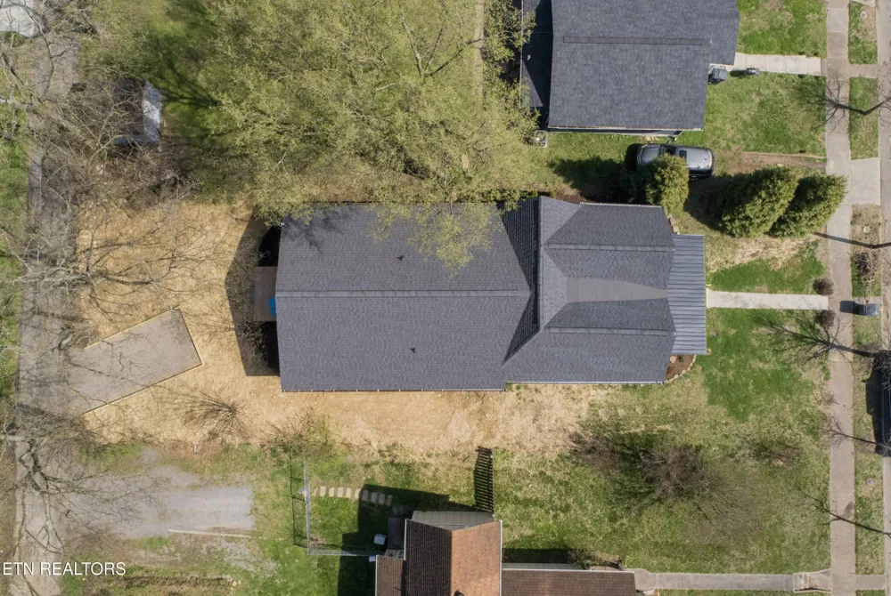 2317 E Glenwood Ave Knoxville, TN 37917