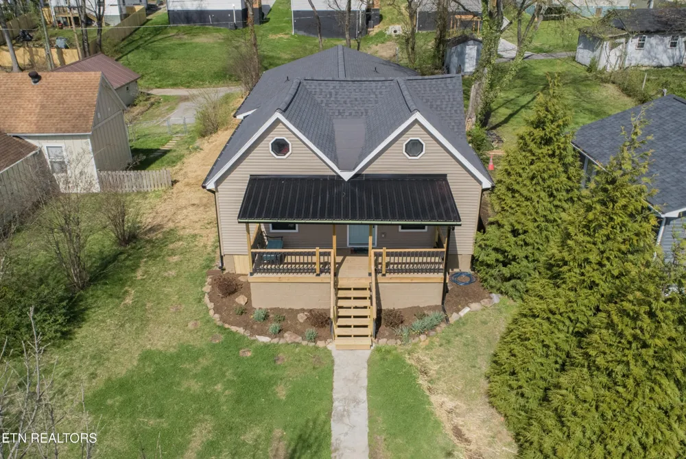 2317 E Glenwood Ave Knoxville, TN 37917