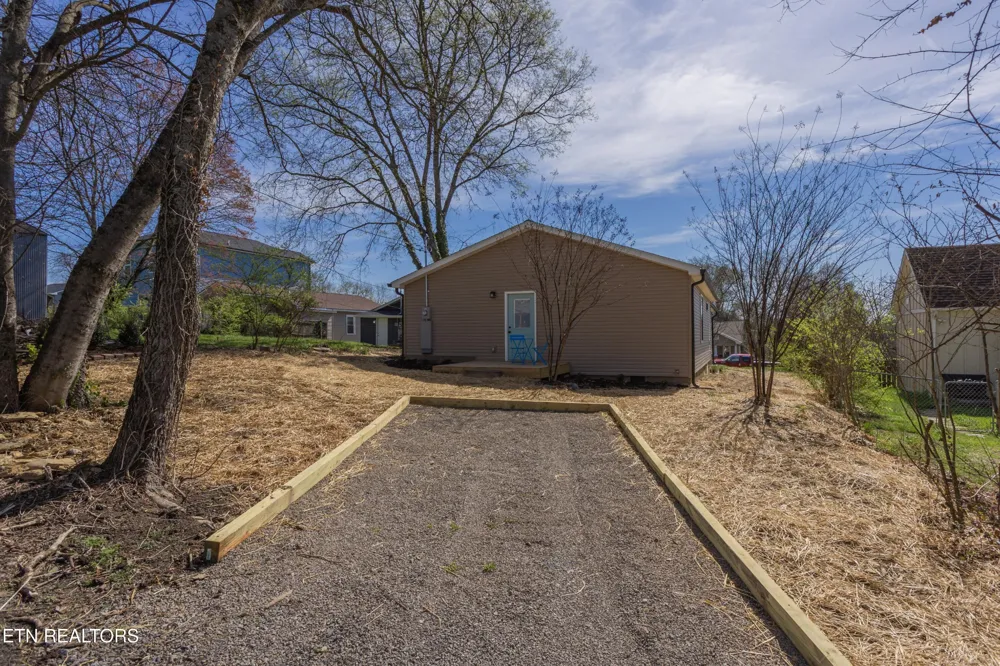 2317 E Glenwood Ave Knoxville, TN 37917