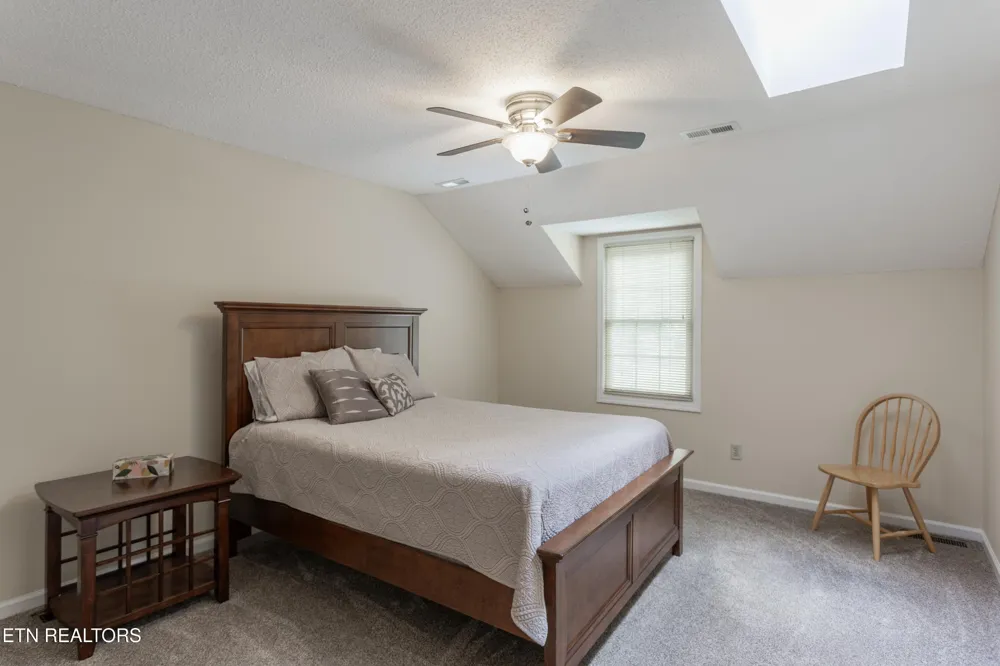 709 Landing Lane Knoxville, TN 37934