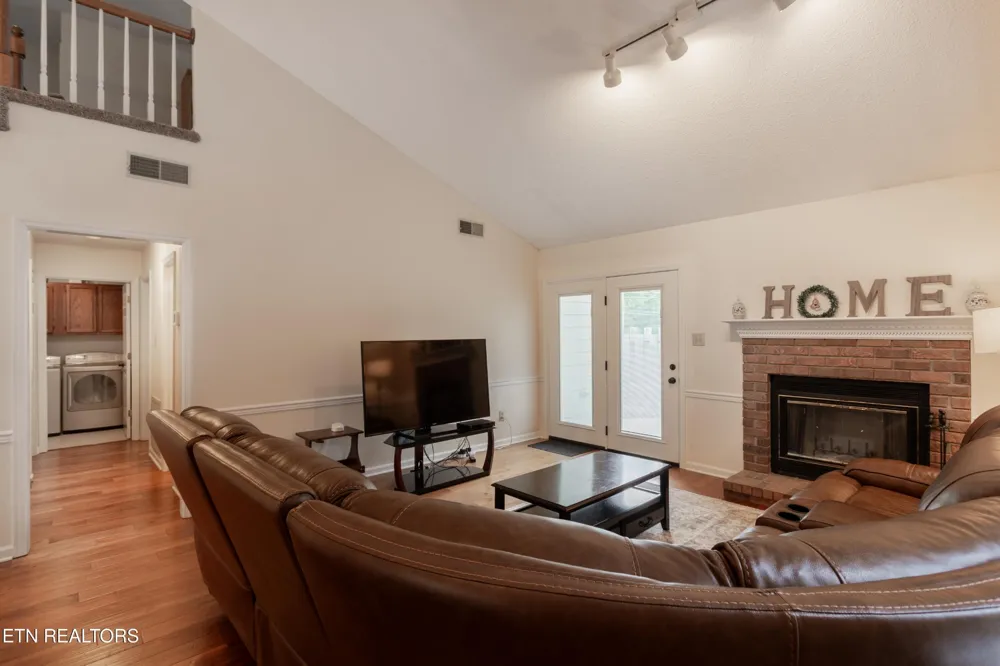 709 Landing Lane Knoxville, TN 37934