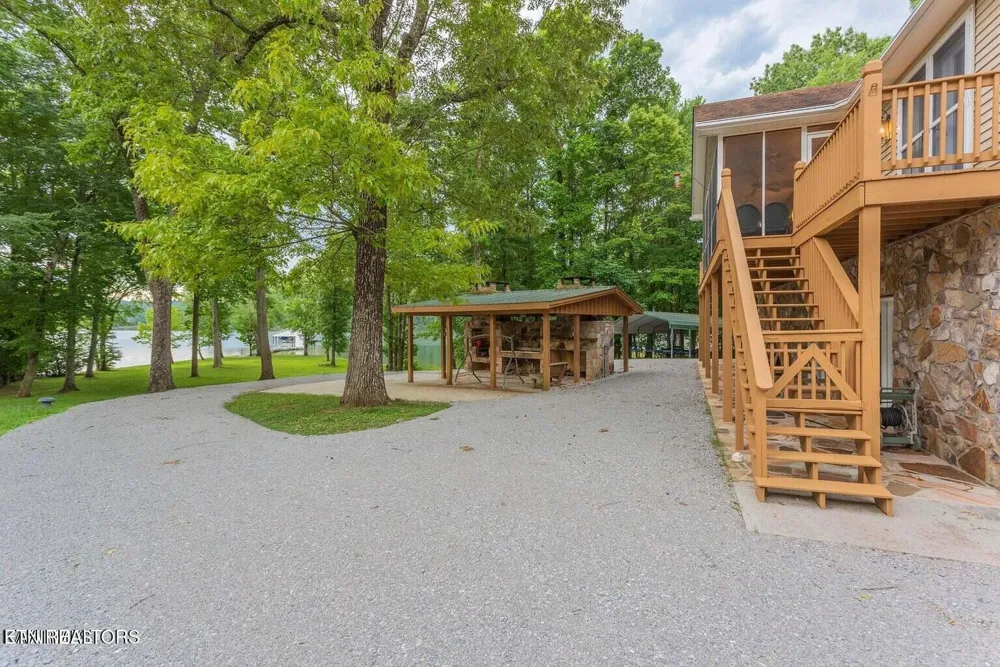 125 Mallard Duck Lane Rockwood, TN 37854
