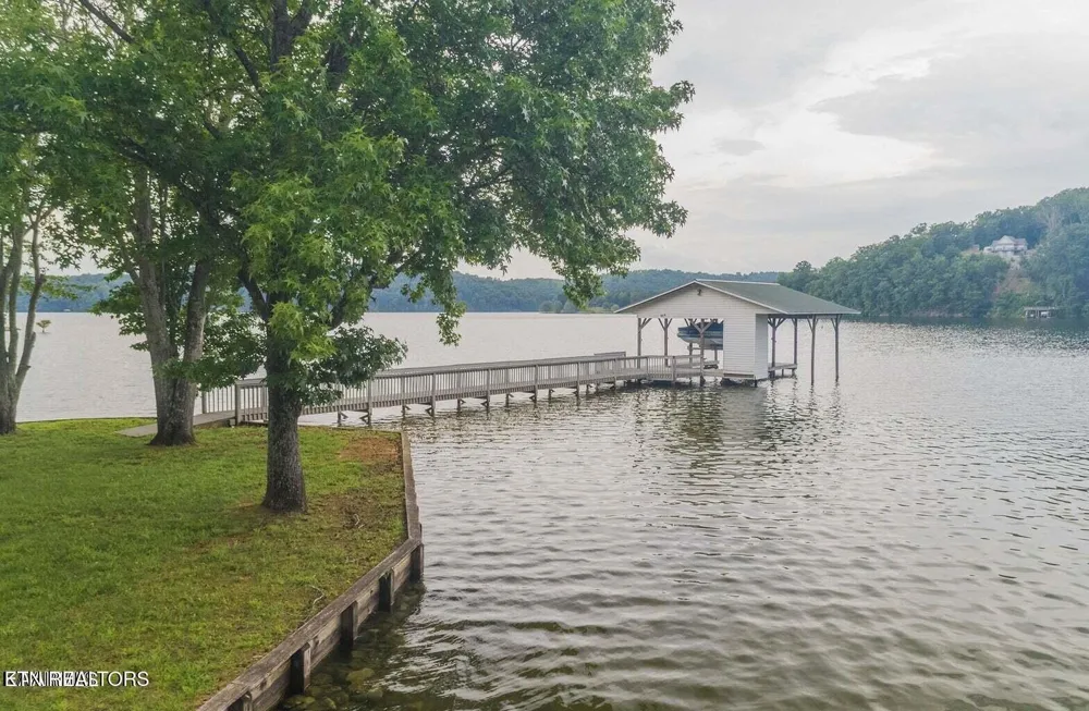 125 Mallard Duck Lane Rockwood, TN 37854