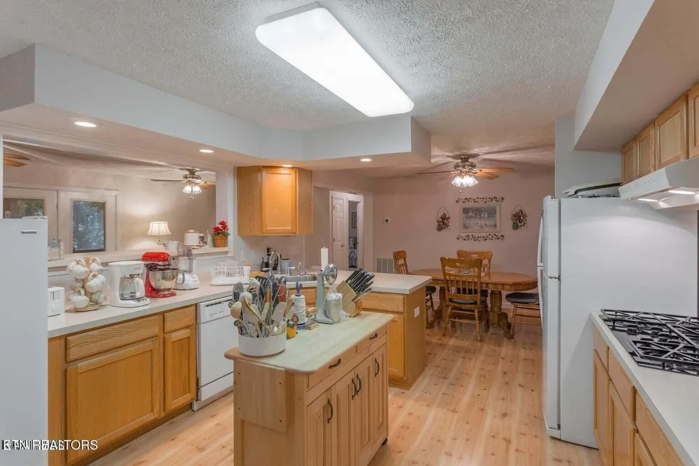 125 Mallard Duck Lane Rockwood, TN 37854