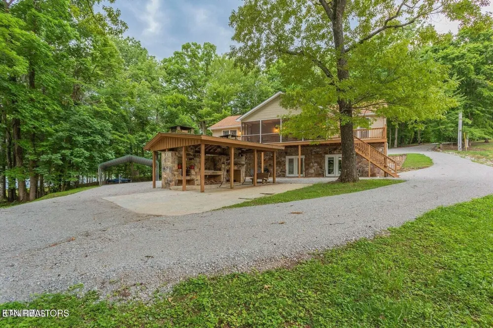 125 Mallard Duck Lane Rockwood, TN 37854
