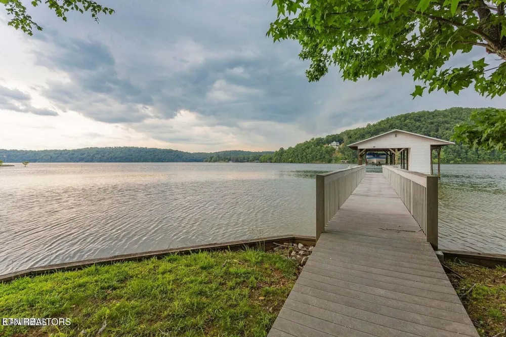 125 Mallard Duck Lane Rockwood, TN 37854