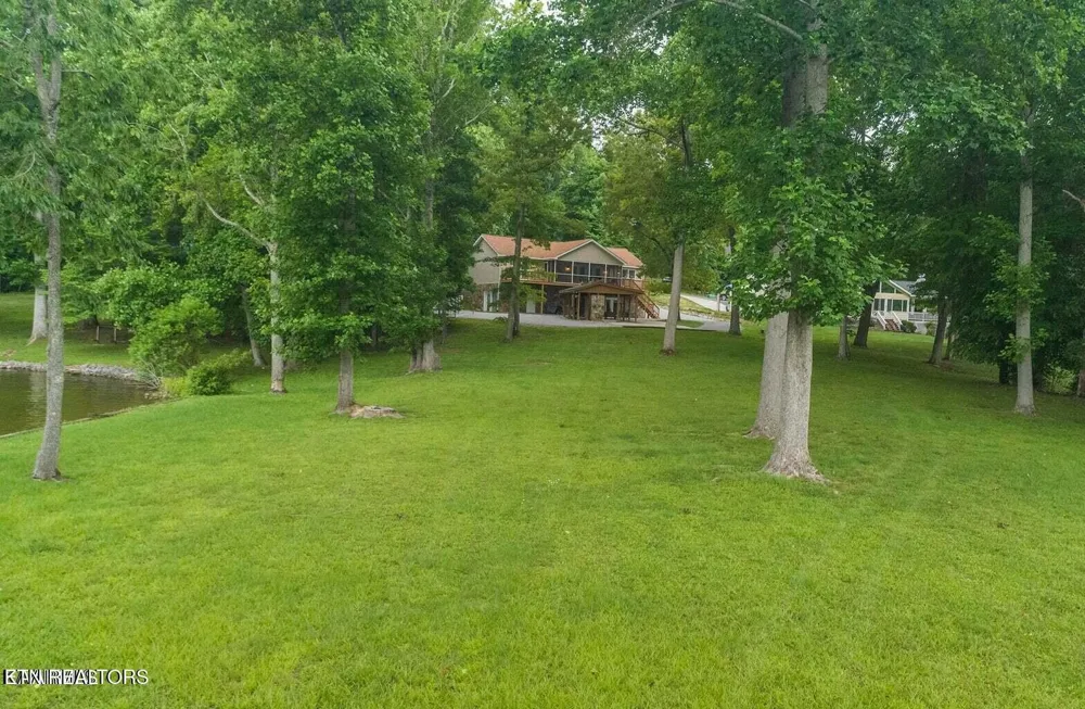 125 Mallard Duck Lane Rockwood, TN 37854