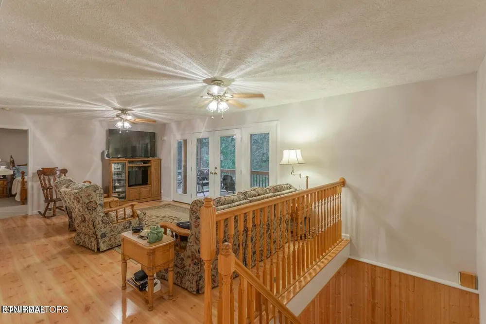 125 Mallard Duck Lane Rockwood, TN 37854