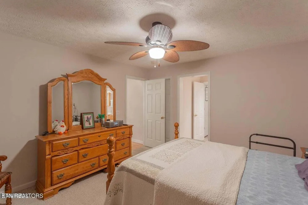 125 Mallard Duck Lane Rockwood, TN 37854