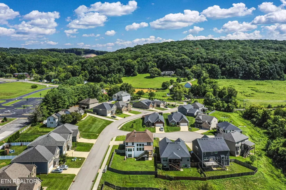 2237 Sea Horse Rd Knoxville, TN 37932