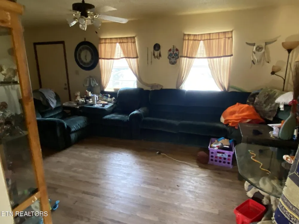8212 Tina Lane Knoxville, TN 37920