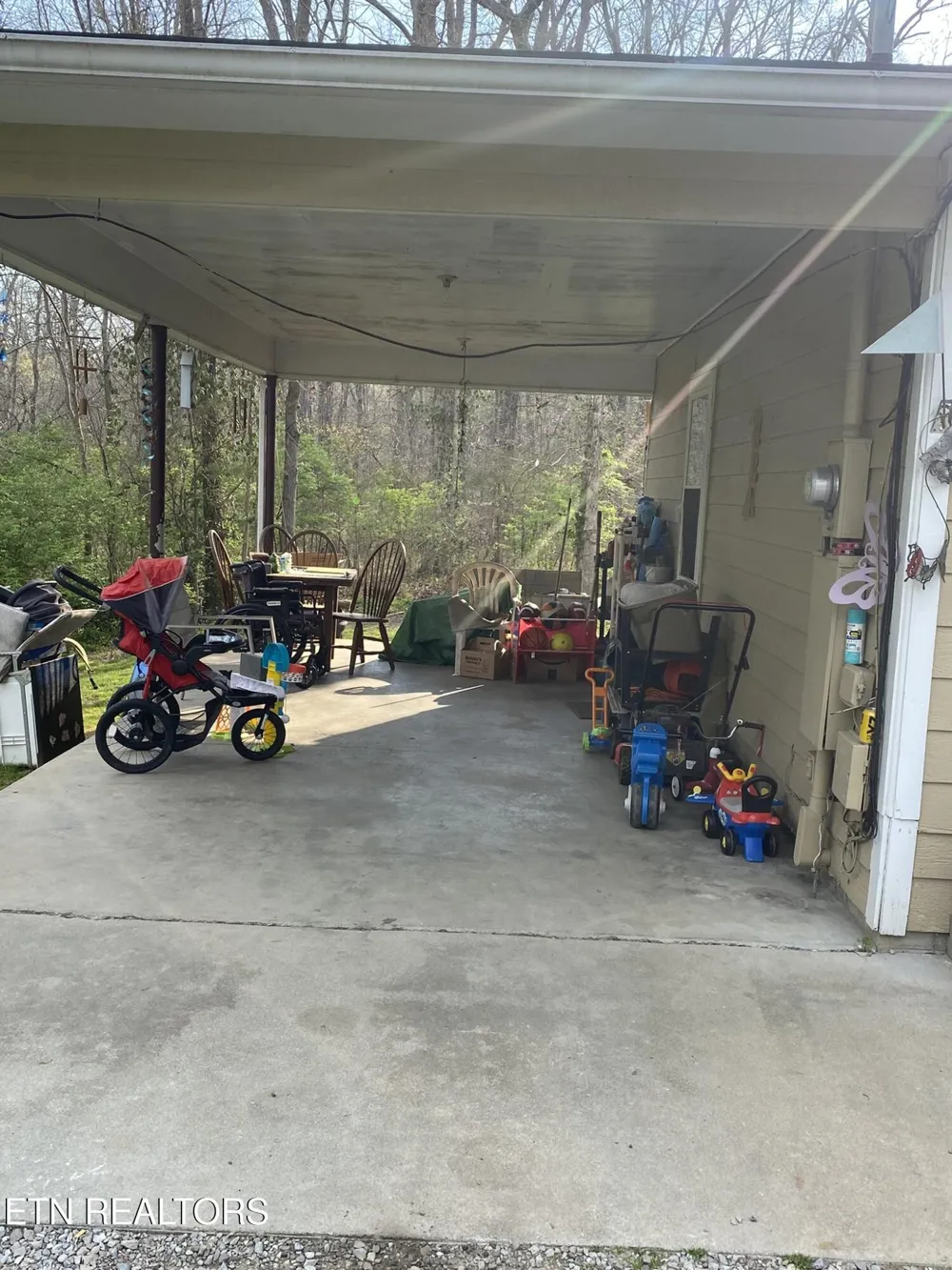 8212 Tina Lane Knoxville, TN 37920