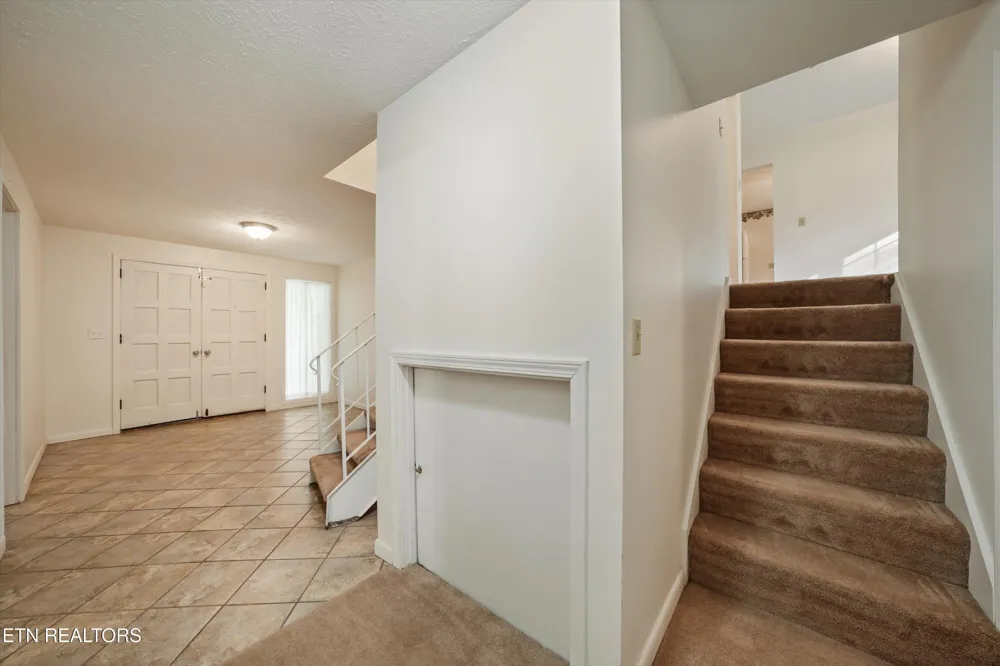 155 Chestnut Hill Rd Harriman, TN 37748