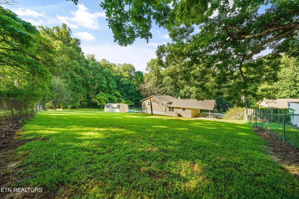 155 Chestnut Hill Rd Harriman, TN 37748