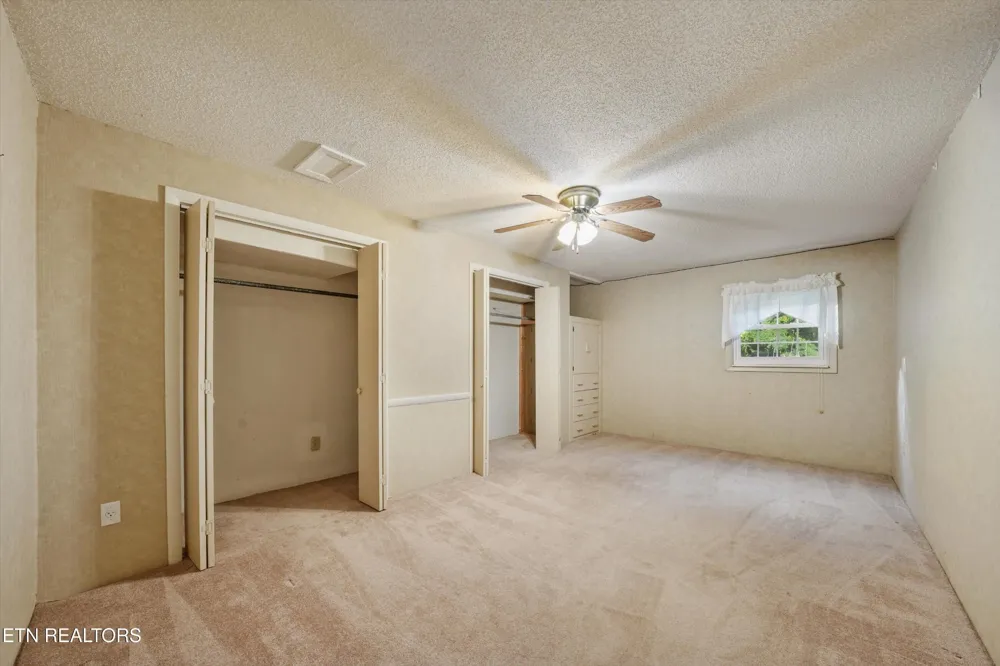 155 Chestnut Hill Rd Harriman, TN 37748