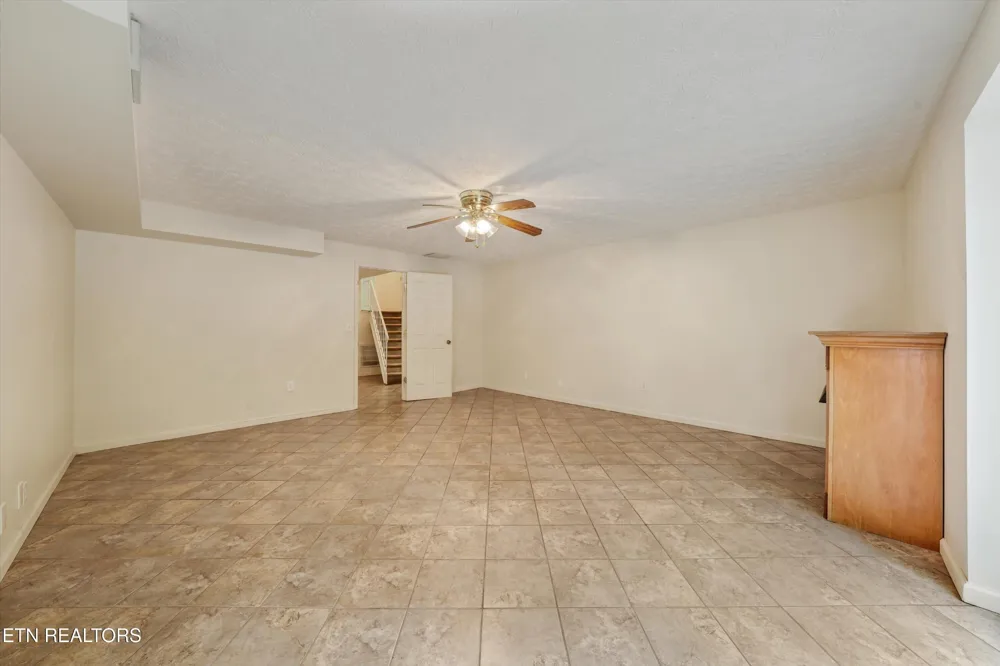 155 Chestnut Hill Rd Harriman, TN 37748