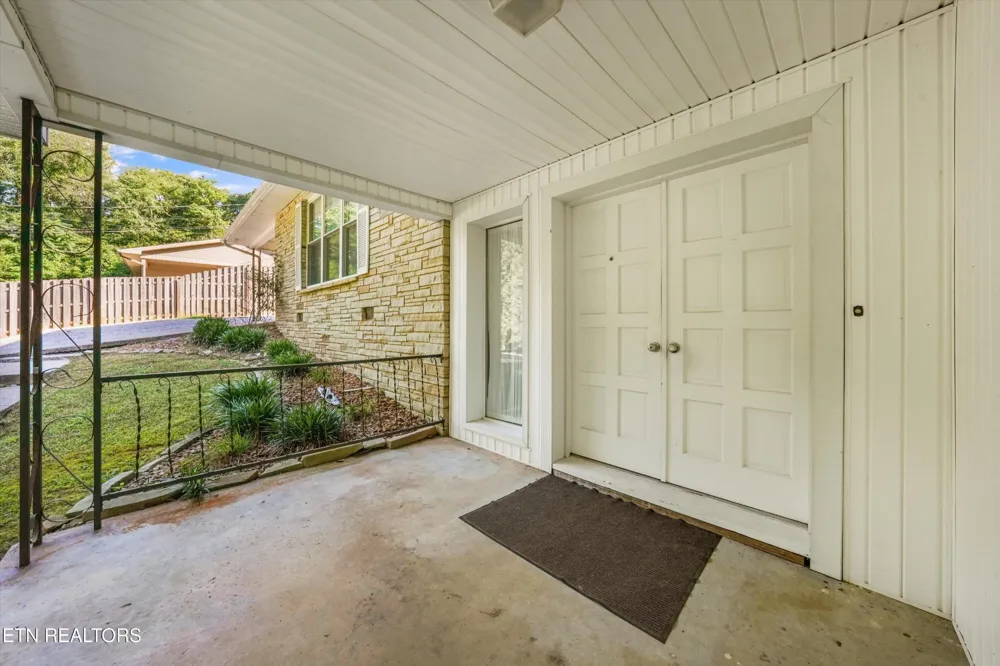 155 Chestnut Hill Rd Harriman, TN 37748