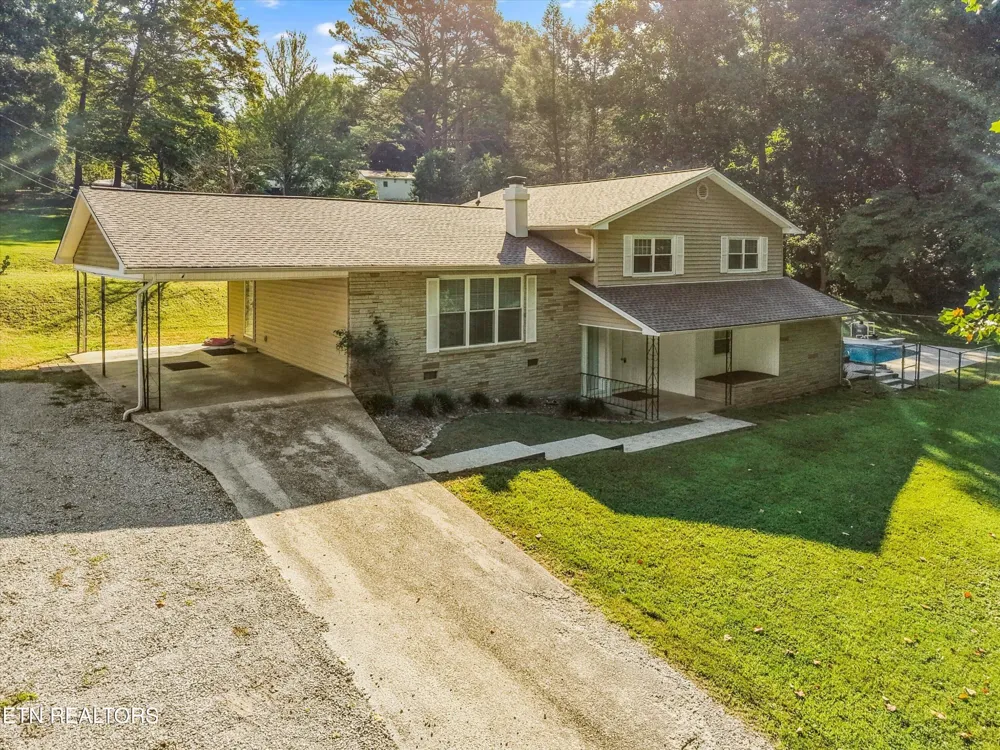 155 Chestnut Hill Rd Harriman, TN 37748