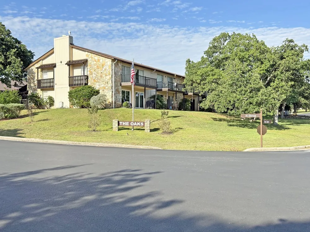 1210 Hi Stirrup #206 #UNIT 206 Horseshoe Bay, TX 78657