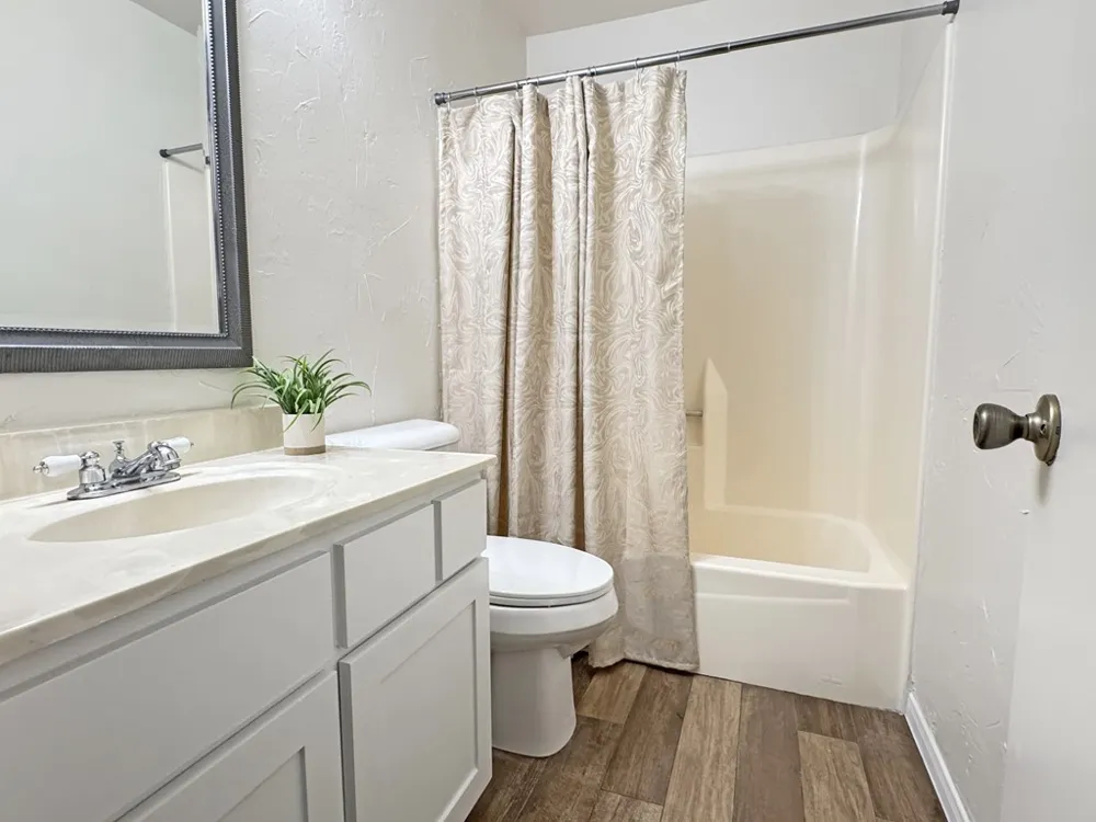 1210 Hi Stirrup #206 #UNIT 206 Horseshoe Bay, TX 78657