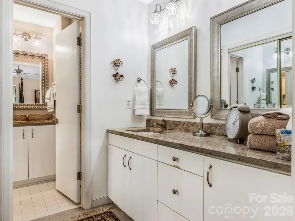 6504 Racquet Wood Court Charlotte, NC 28226