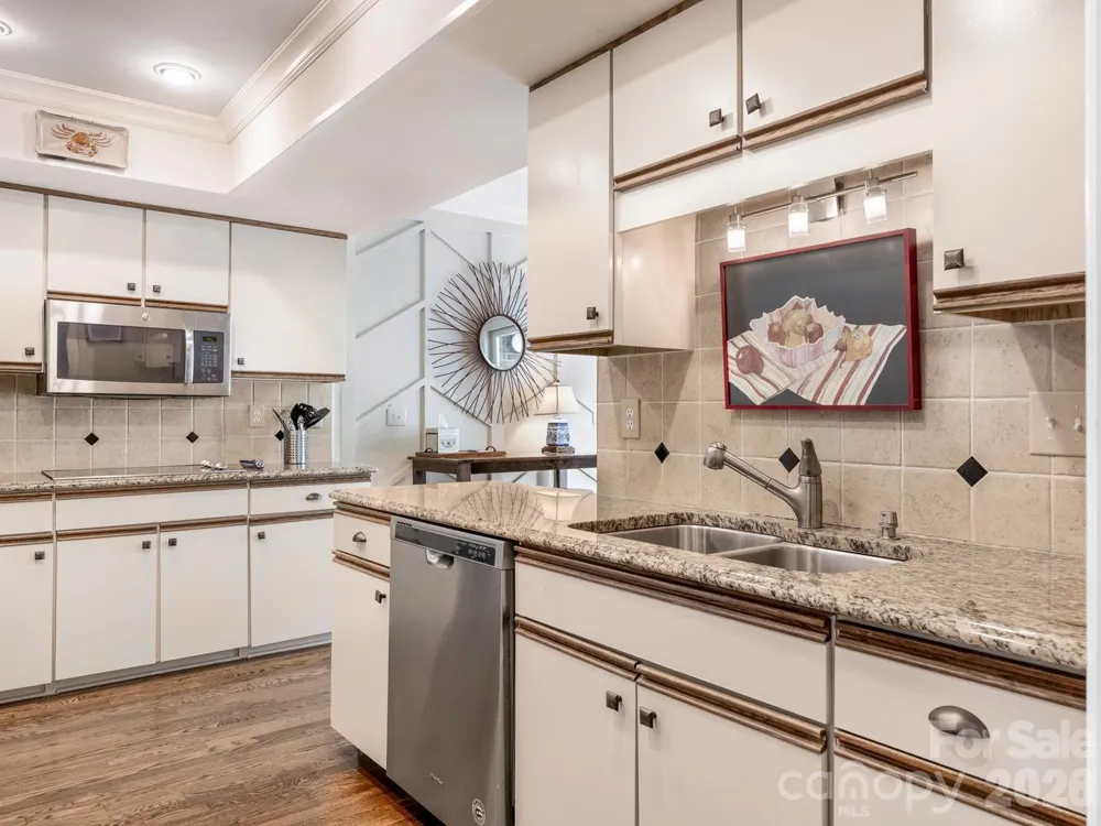 6504 Racquet Wood Court Charlotte, NC 28226