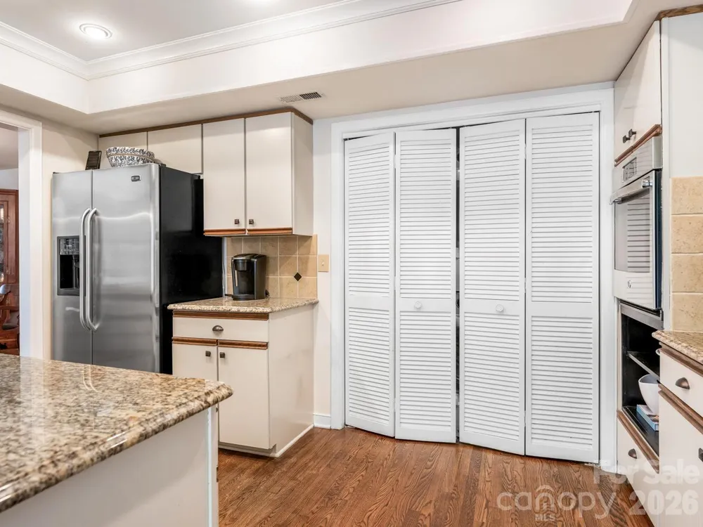 6504 Racquet Wood Court Charlotte, NC 28226