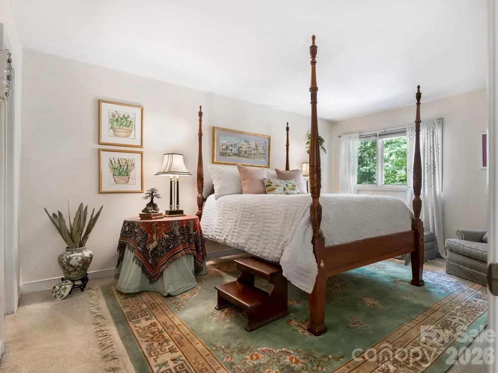 6504 Racquet Wood Court Charlotte, NC 28226