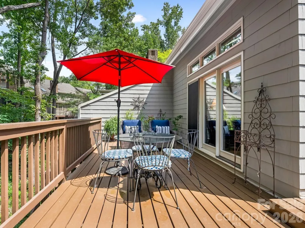 6504 Racquet Wood Court Charlotte, NC 28226