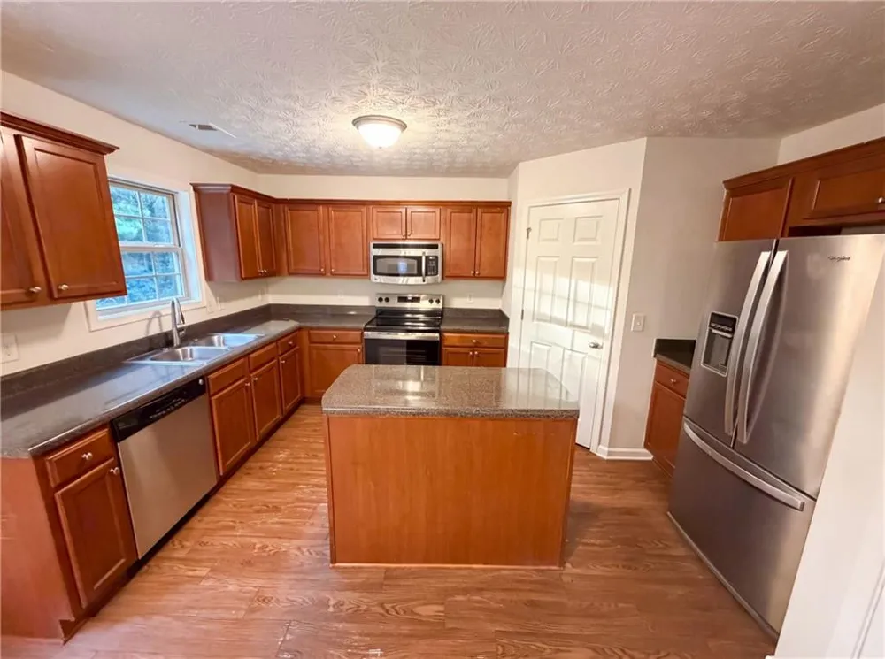 5747 Union Pointe Drive Union City, GA 30291
