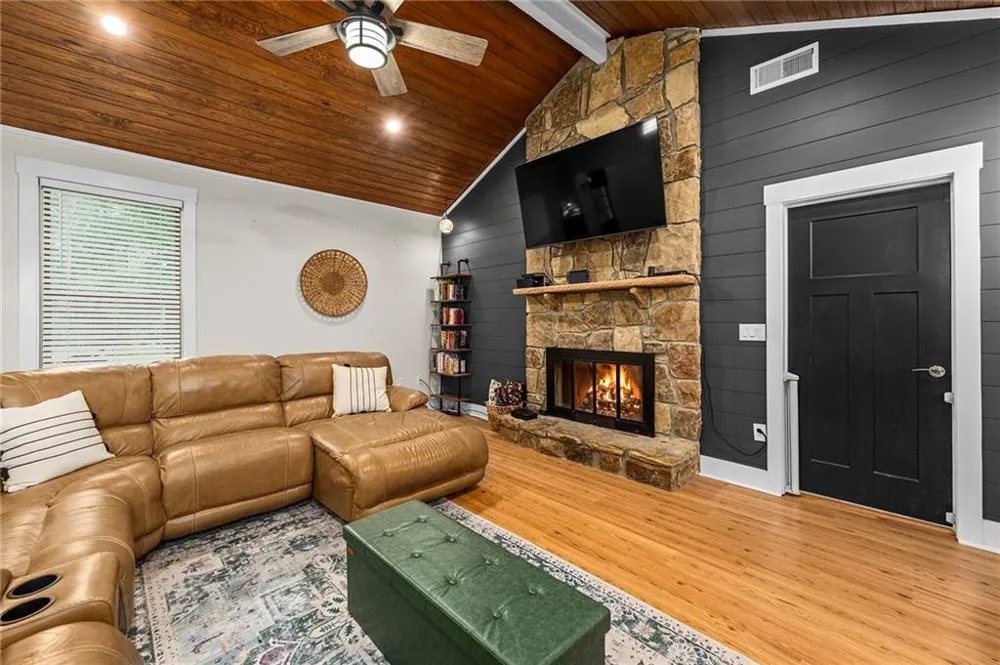 4358 Inverary Walk NE Roswell, GA 30075