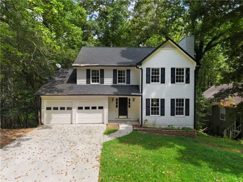 1860 Hickory Creek Court NW