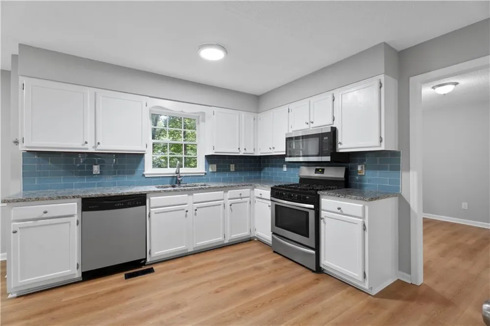 1860 Hickory Creek Court NW Acworth, GA 30102