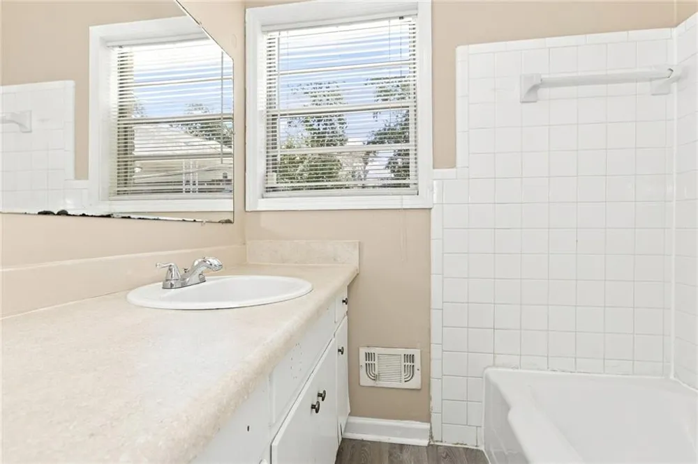 2909 Briarwood Boulevard East Point, GA 30344