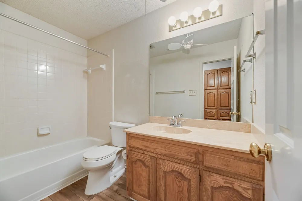 2816 Harvest Lake Drive Irving, TX 75060