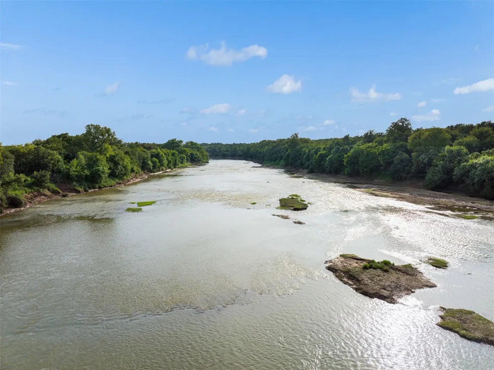 210 Black Bridge Road Calvert, TX 77837