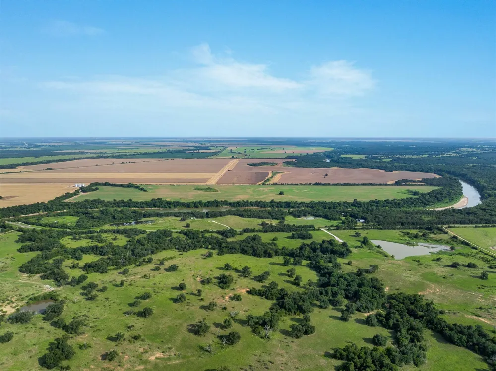 210 Black Bridge Road Calvert, TX 77837