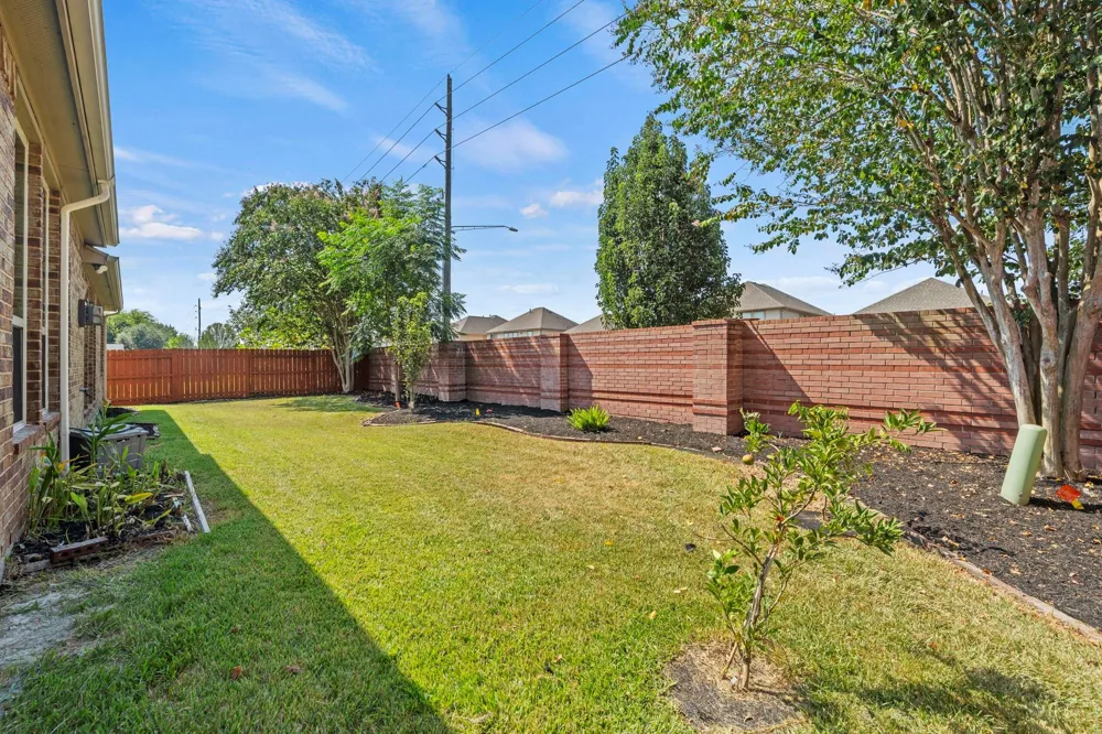 16902 Cook Landing Drive Richmond, TX 77407