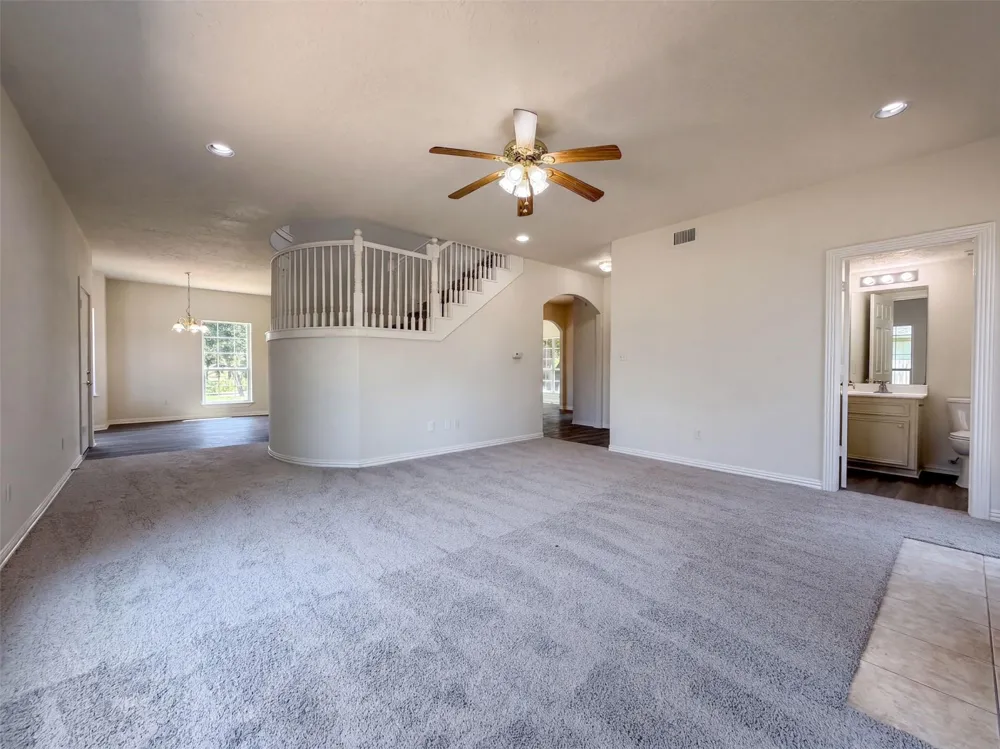 107 S Creek Drive Bellville, TX 77418