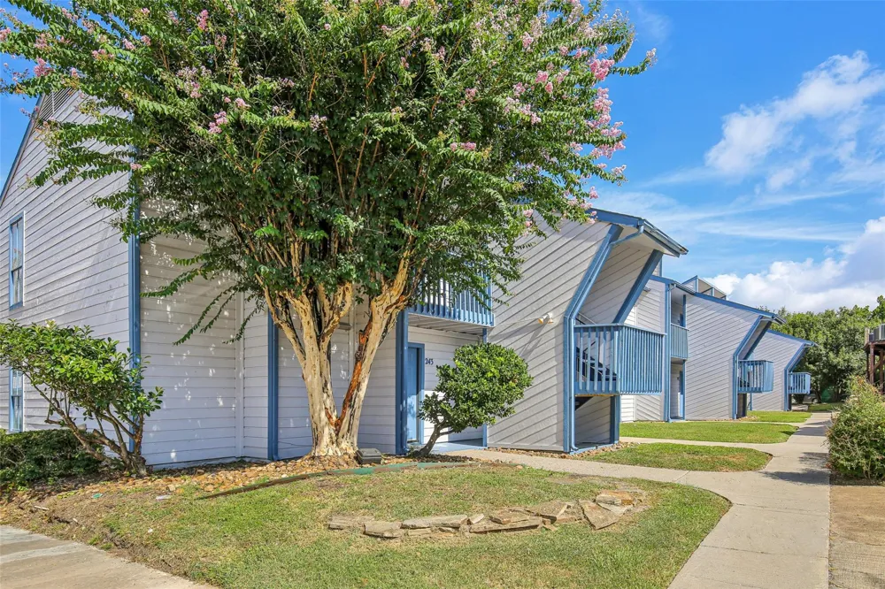 13155 Walden Road #212 Montgomery, TX 77356