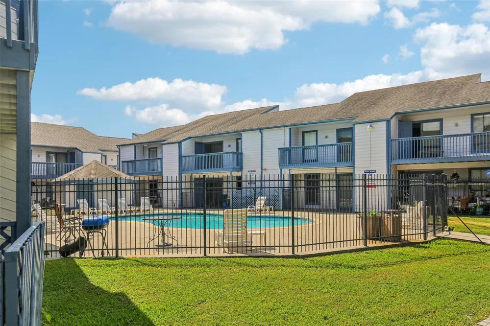 13155 Walden Road #212 Montgomery, TX 77356