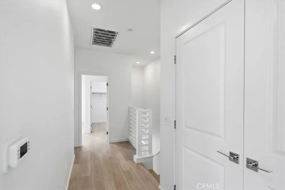 27308 Bear Creek Lane Valencia, CA 91381