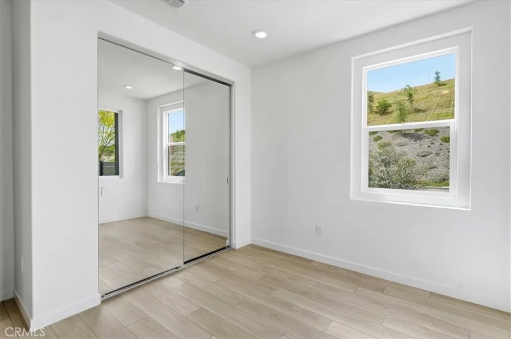 27308 Bear Creek Lane Valencia, CA 91381