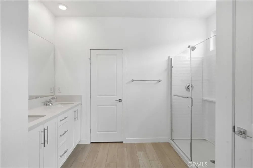 27308 Bear Creek Lane Valencia, CA 91381