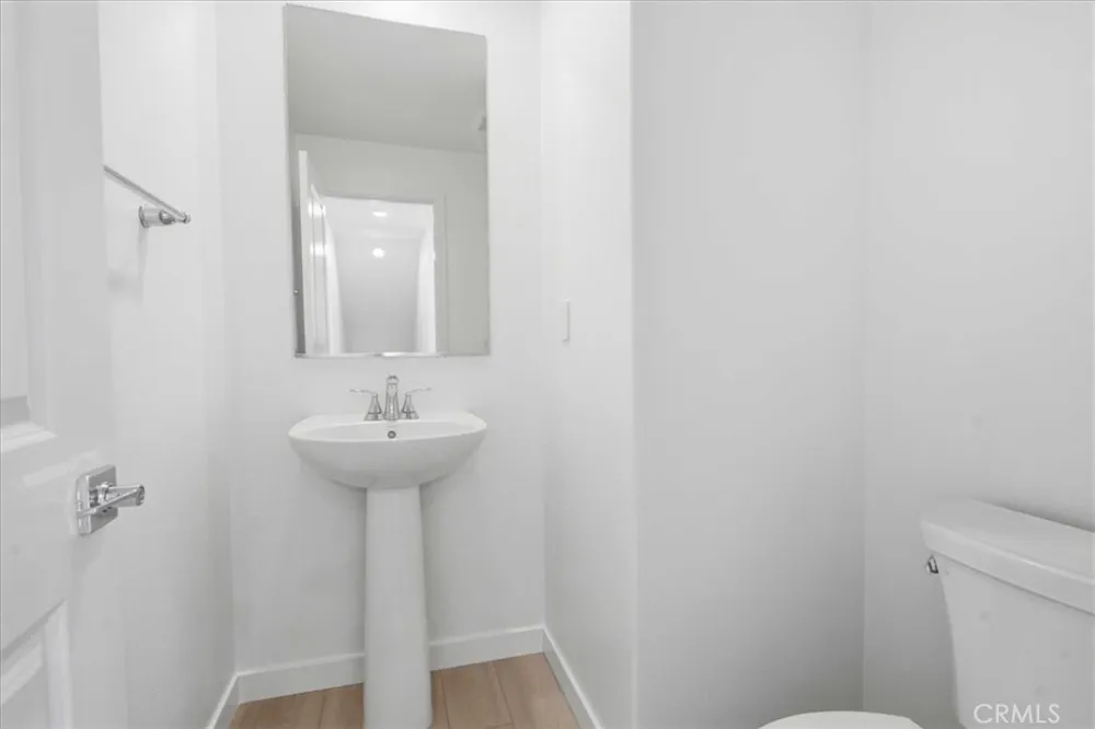 27308 Bear Creek Lane Valencia, CA 91381