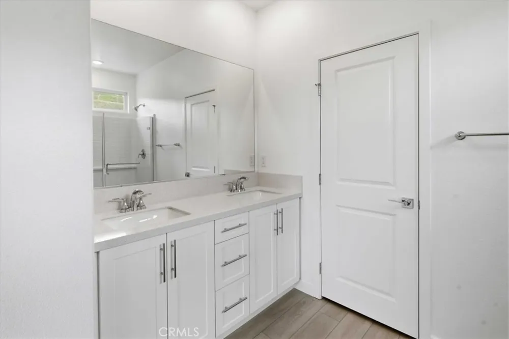 27308 Bear Creek Lane Valencia, CA 91381