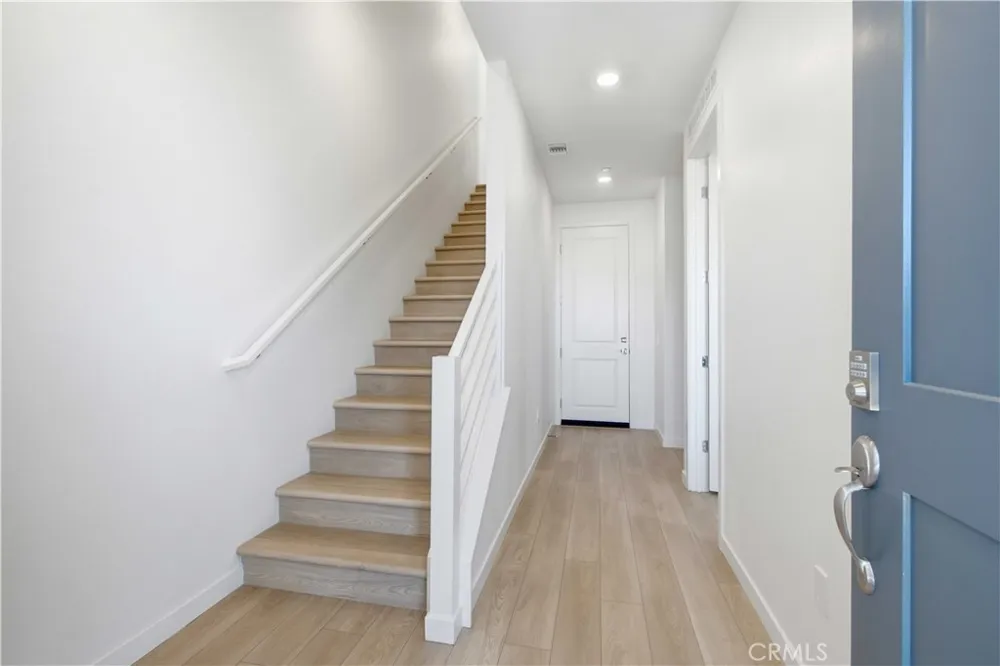 27308 Bear Creek Lane Valencia, CA 91381