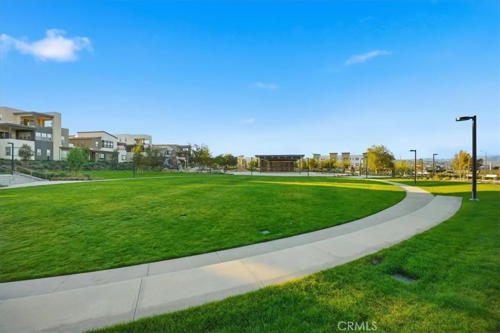 27308 Bear Creek Lane Valencia, CA 91381
