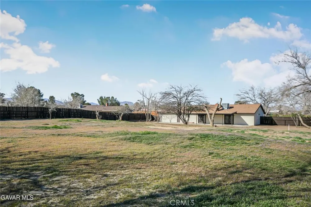 37324 97th Street East Littlerock, CA 93543